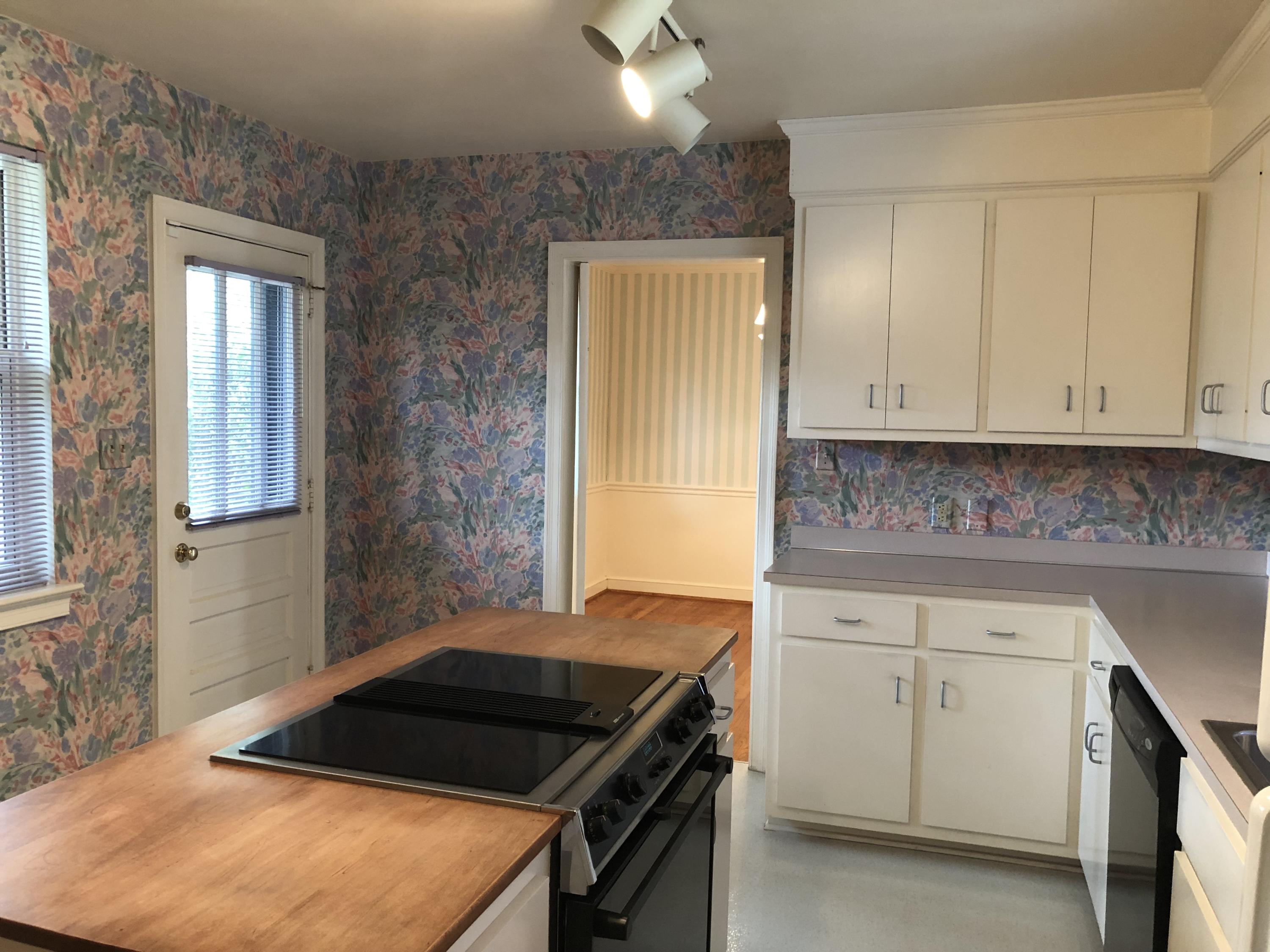 7 Sheridan Road Charleston, SC 29407 - Photo 14 of 24 Island in Kitchen