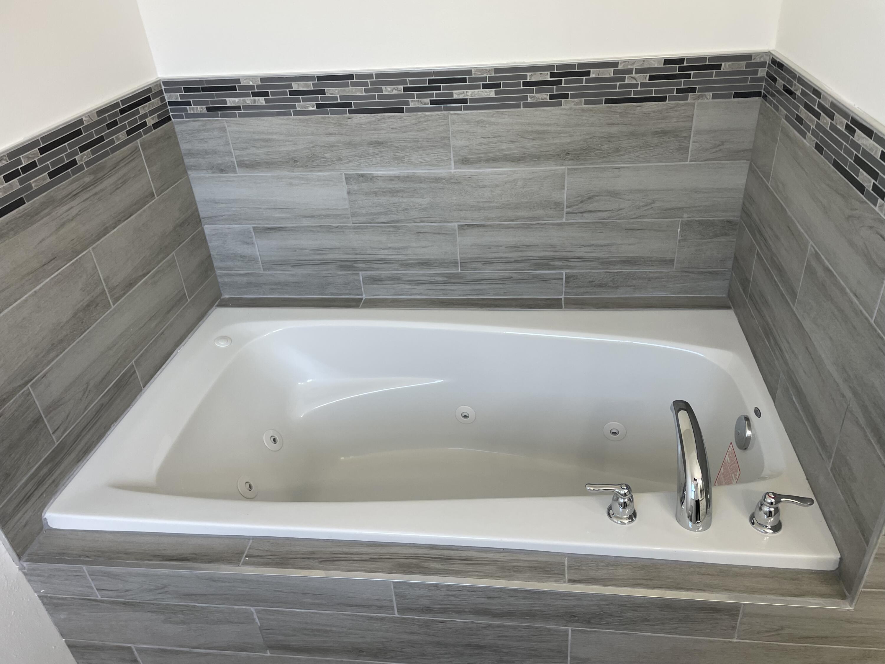 151 Southwest Becker Road Port St. Lucie, FL 34953 - Photo 10 of 14 Sunrise Model Spa