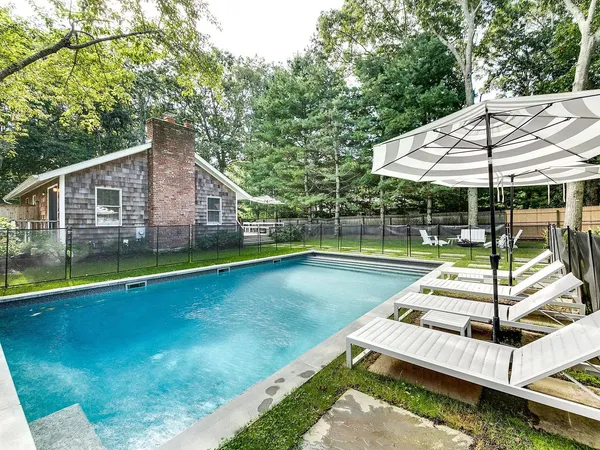 $30,000 | 12 Walton Street, East Hampton, NY 11937