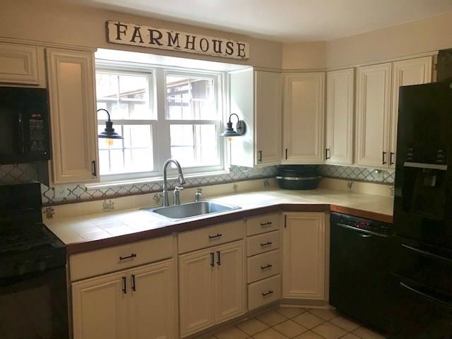 500 Sleepy Hollow Road Pittsburgh, PA 15228 - Photo 7 of 20 Kitchen