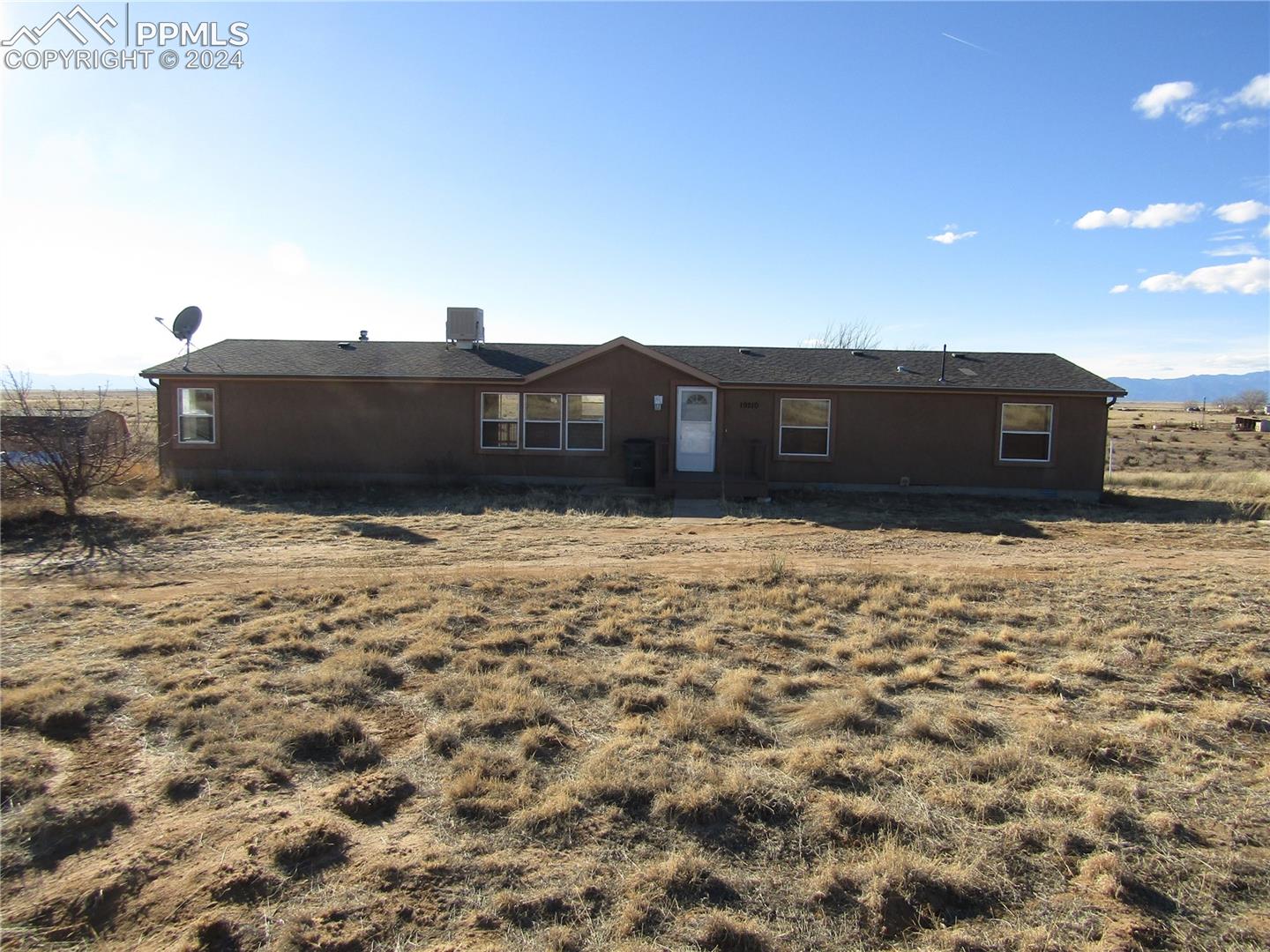 19210 Loop Road Colorado Springs, CO 80928 - Photo 1 of 18 Gallery Image 1