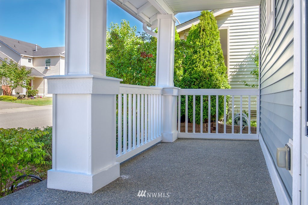 222 Edmonds Place Northeast Renton, WA 98056 - Photo 2 of 23