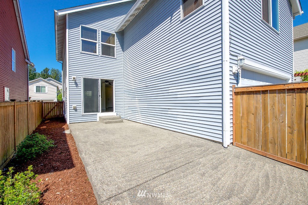 222 Edmonds Place Northeast Renton, WA 98056 - Photo 21 of 23