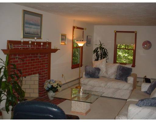 142 Leslie Road Rowley, MA 01969 - Photo 3 of 15