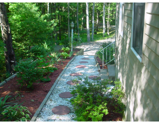 142 Leslie Road Rowley, MA 01969 - Photo 9 of 15