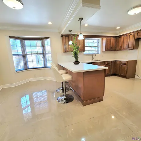 $2,500 | 12280 Warwick Avenue, Baton Rouge, LA 70815