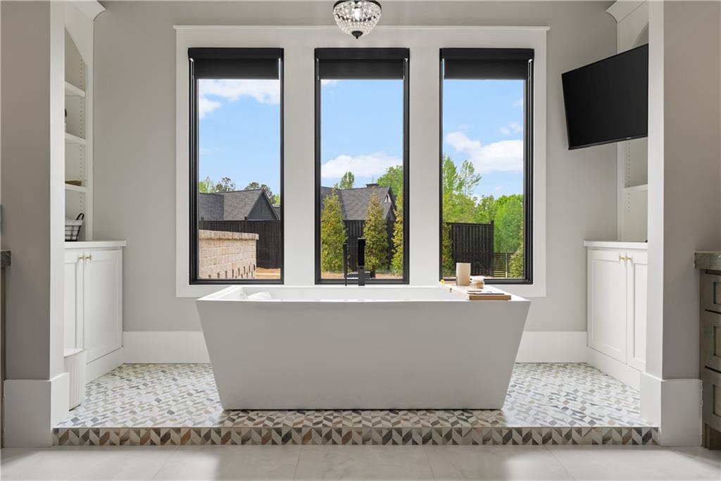 373 Fortress Way Jefferson, GA 30549 - Photo 61 of 118 a white cabinet sitting next to a window