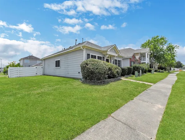 $1,800 | 21879 Mossy Field Lane, Spring, TX 77388