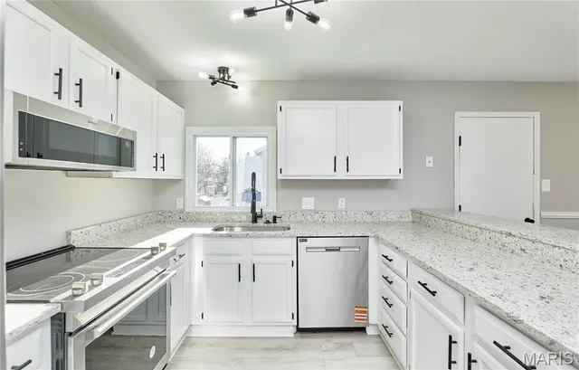 $349,900 | 1708 Lynncove Lane, St. Charles, MO 63303