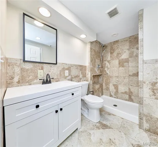 $349,900 | 1708 Lynncove Lane, St. Charles, MO 63303