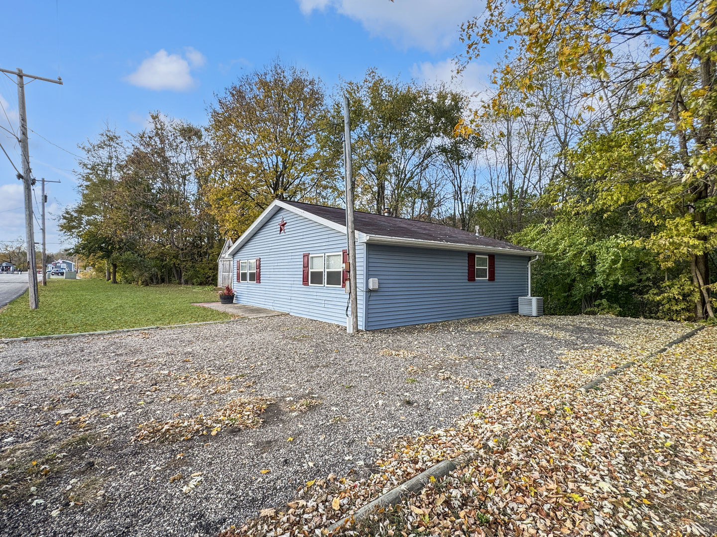 200 East Grove Street Utica, IL 61373 - Photo 27 of 42