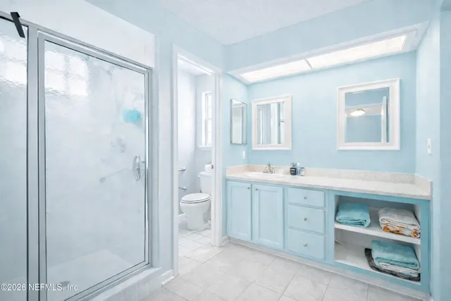 $325,000 | 8226 Lake Woodbourne Drive East, Jacksonville, FL 32217