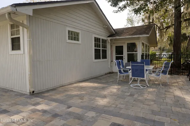 $325,000 | 8226 Lake Woodbourne Drive East, Jacksonville, FL 32217