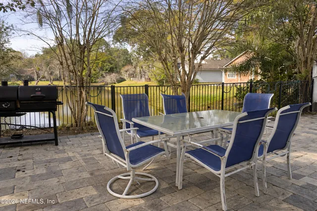 $325,000 | 8226 Lake Woodbourne Drive East, Jacksonville, FL 32217