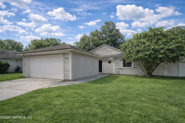 $325,000 | 8226 Lake Woodbourne Drive East, Jacksonville, FL 32217