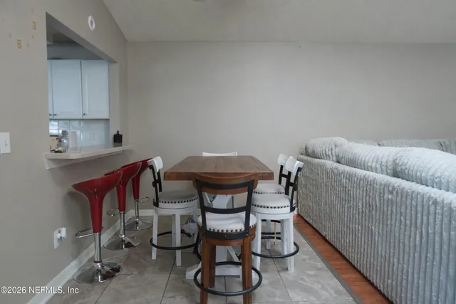 $325,000 | 8226 Lake Woodbourne Drive East, Jacksonville, FL 32217