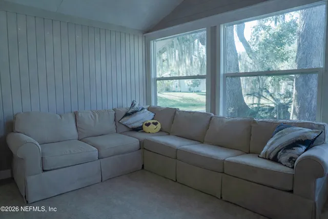 $325,000 | 8226 Lake Woodbourne Drive East, Jacksonville, FL 32217