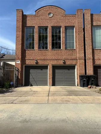 $3,350 | 919 West 15th Street, Houston, TX 77008