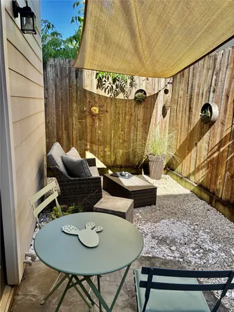 $3,350 | 919 West 15th Street, Houston, TX 77008