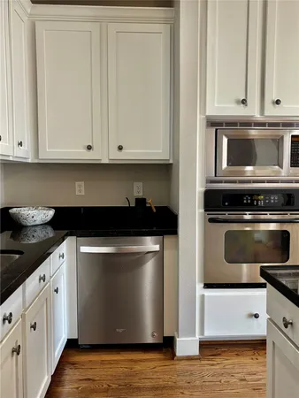 $3,350 | 919 West 15th Street, Houston, TX 77008