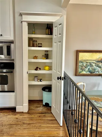 $3,350 | 919 West 15th Street, Houston, TX 77008