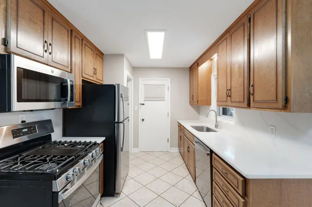 $374,900 | 9523 10th Avenue South, Bloomington, MN 55420