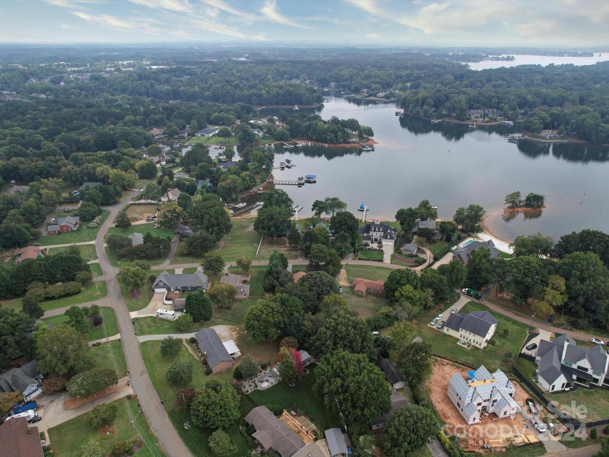 20126 Rainbow Circle Cornelius, NC 28031 - Photo 37 of 40 an aerial view of lake and residential houses with outdoor space