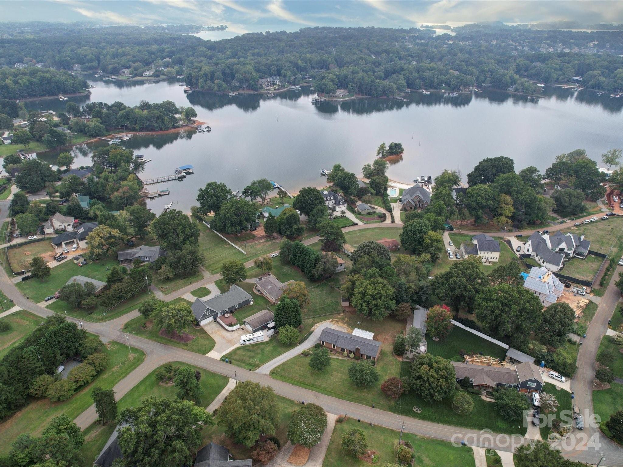 20126 Rainbow Circle Cornelius, NC 28031 - Photo 38 of 40 an aerial view of city and lake