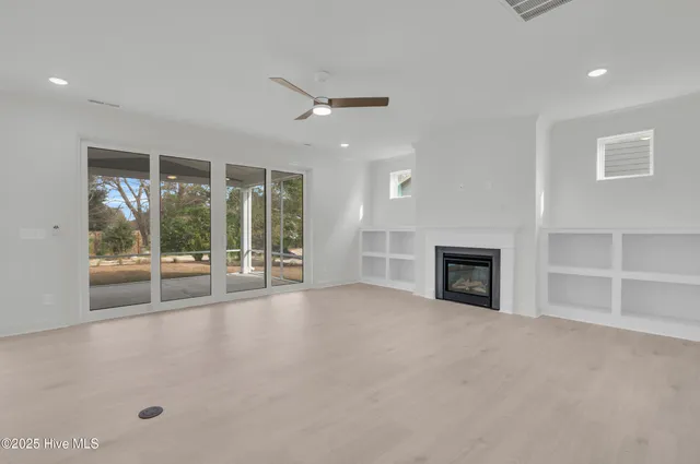 $631,900 | 525 Sailor Sky Way, Unit 390, Hampstead, NC 28443