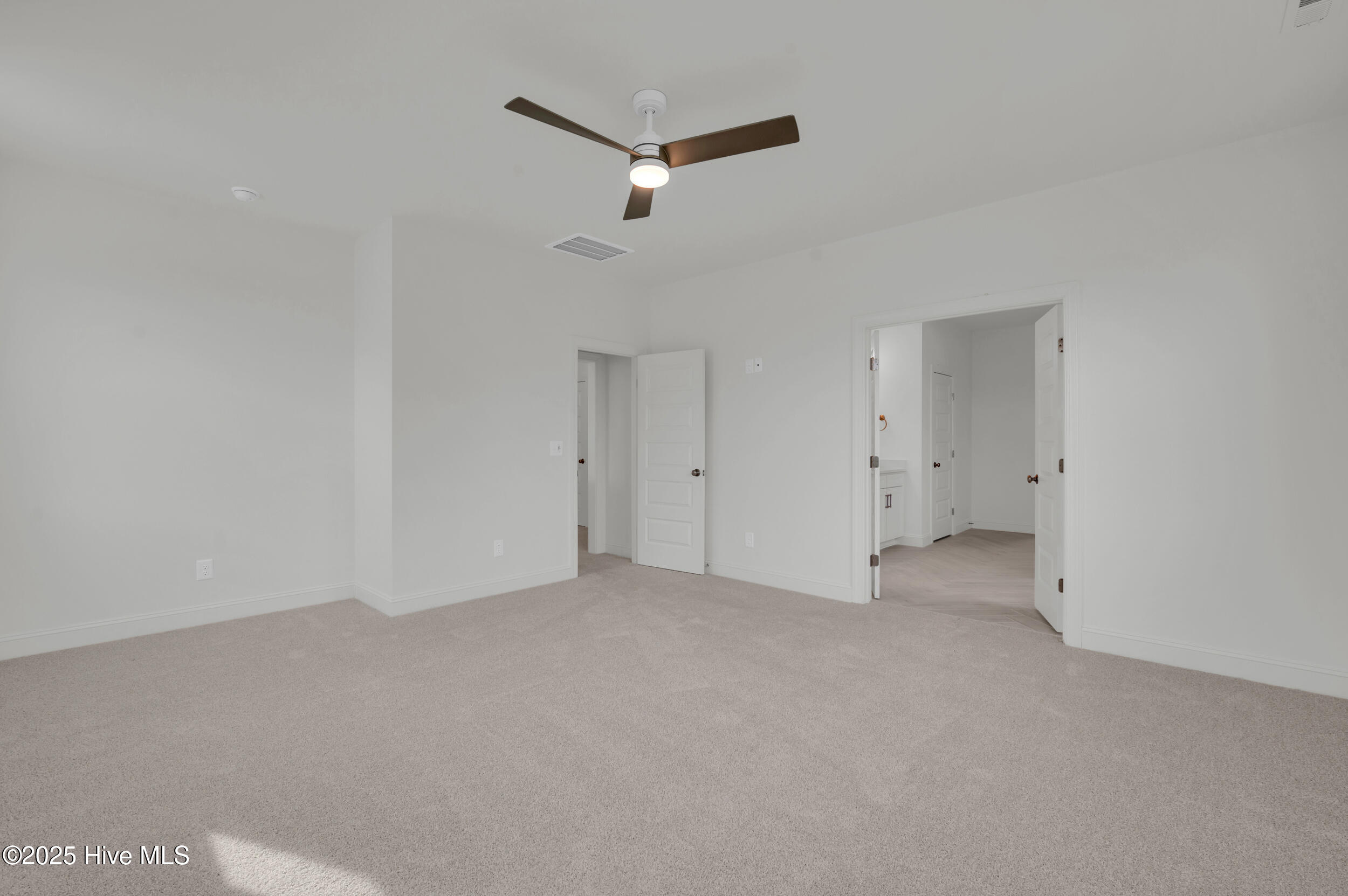 525 Sailor Sky Way, Unit 390 Hampstead, NC 28443 - Photo 22 of 52 sam_4976