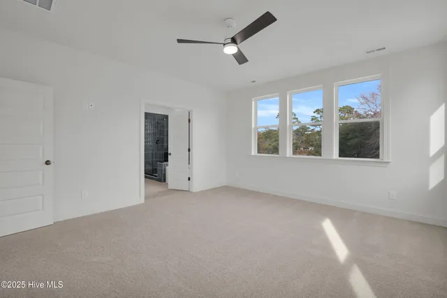 $631,900 | 525 Sailor Sky Way, Unit 390, Hampstead, NC 28443