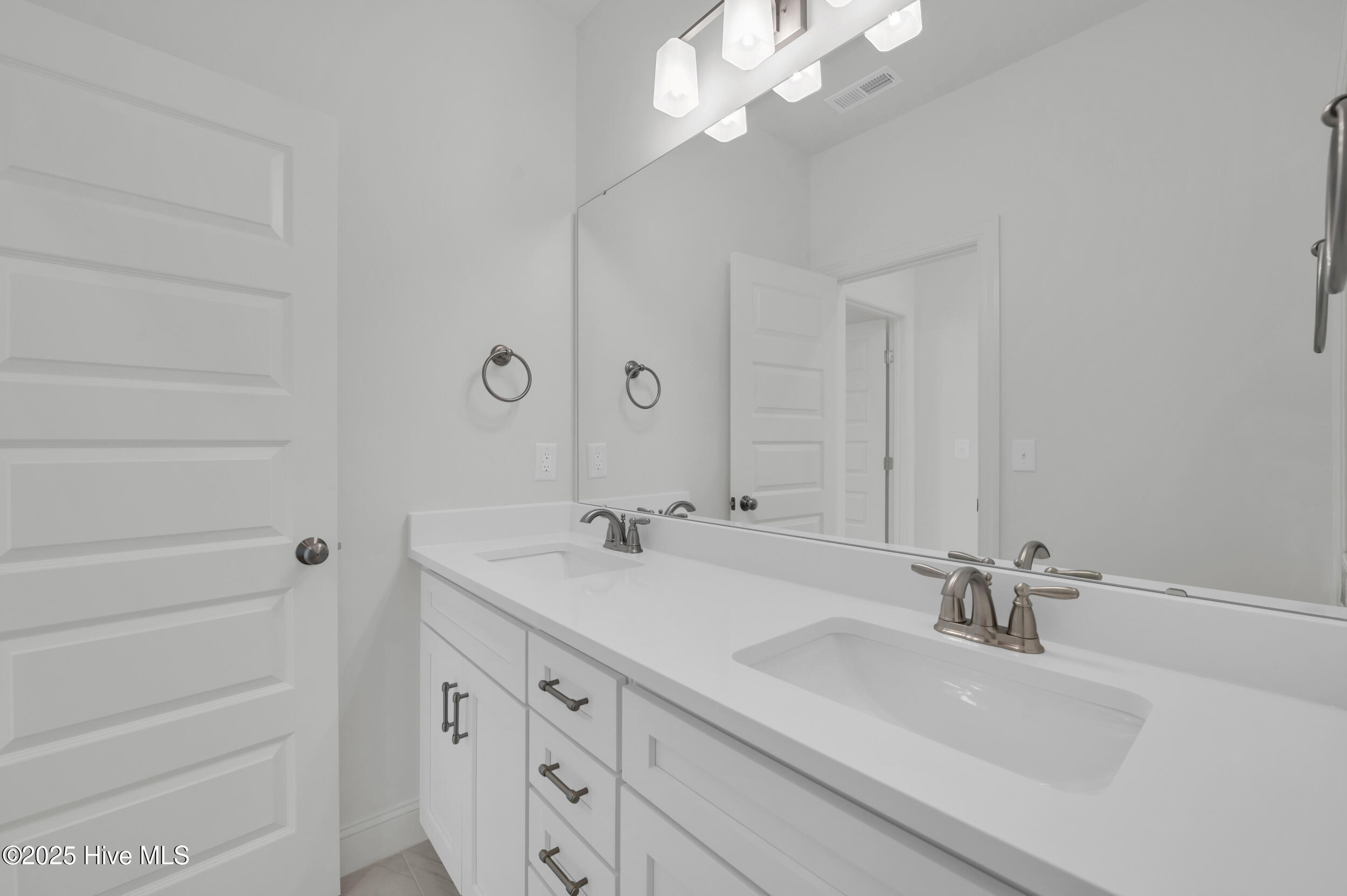 525 Sailor Sky Way, Unit 390 Hampstead, NC 28443 - Photo 30 of 52 sam_5000