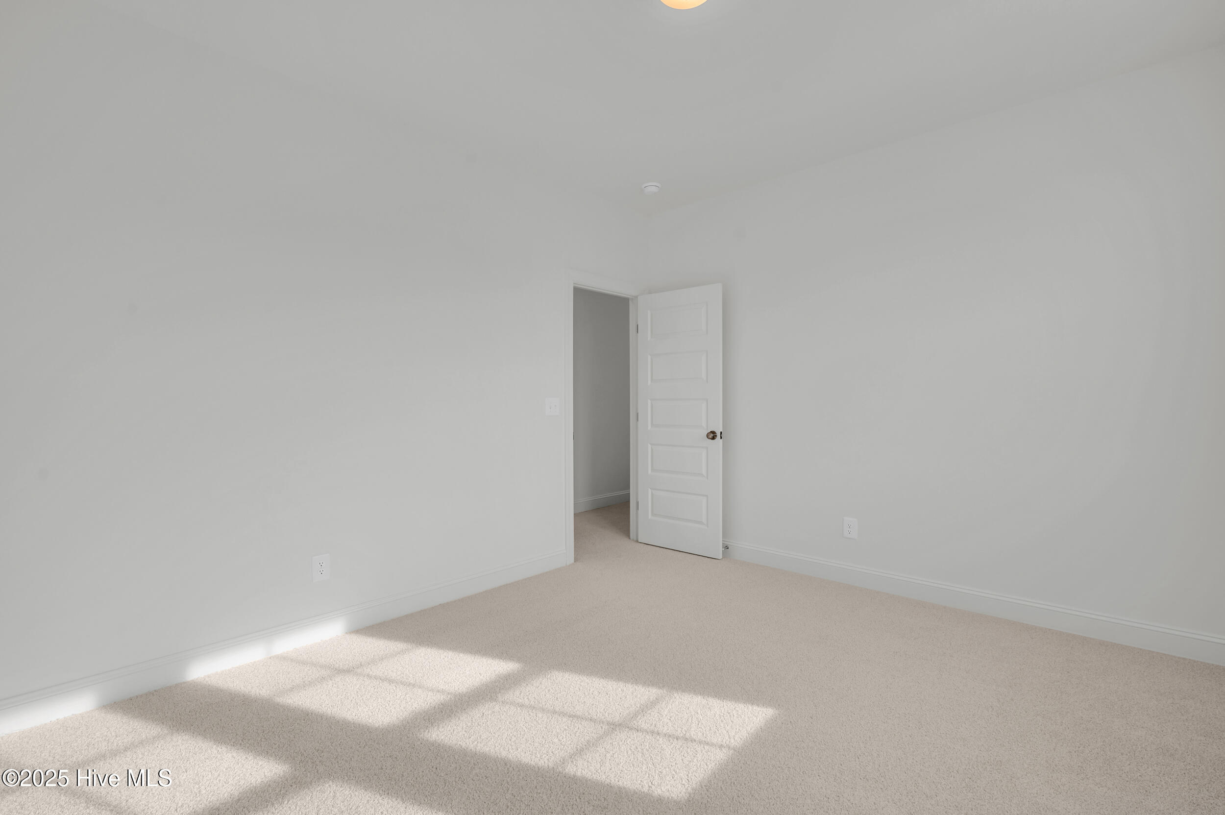 525 Sailor Sky Way, Unit 390 Hampstead, NC 28443 - Photo 32 of 52 sam_5006