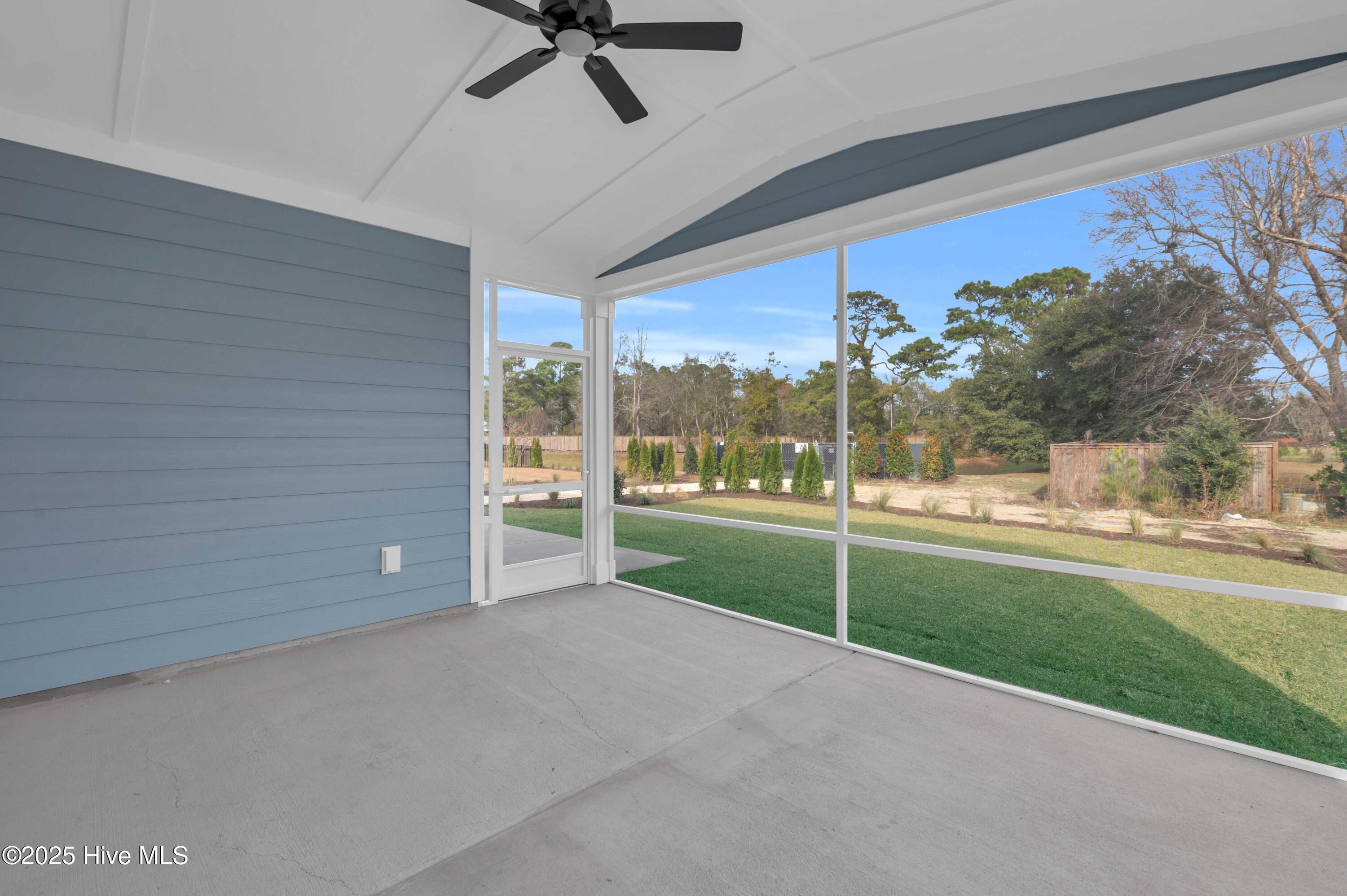 525 Sailor Sky Way, Unit 390 Hampstead, NC 28443 - Photo 40 of 52 sam_5033