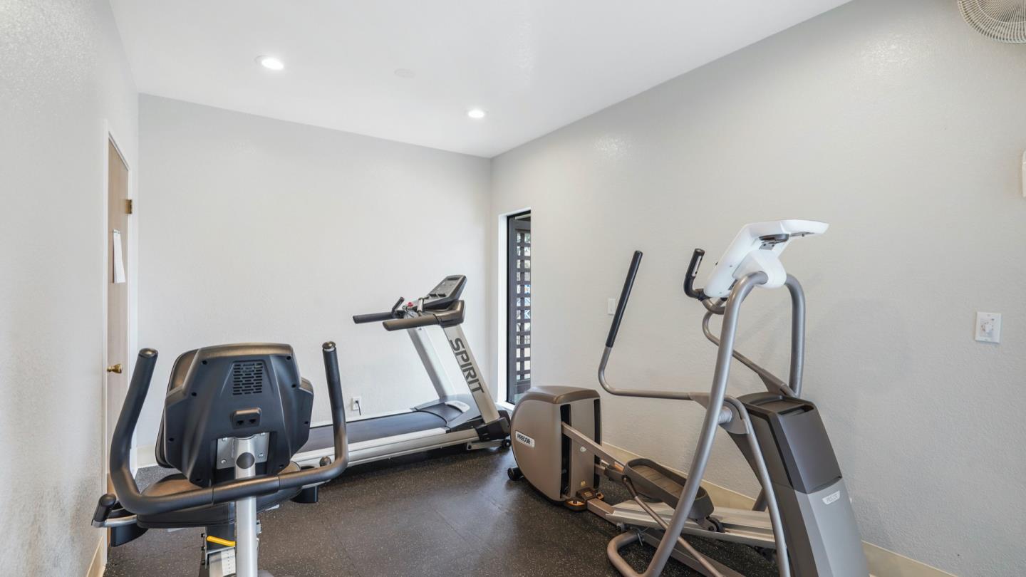 22135 Sevilla Road, Unit 37 Hayward, CA 94541 - Photo 39 of 41 Gallery Image 39