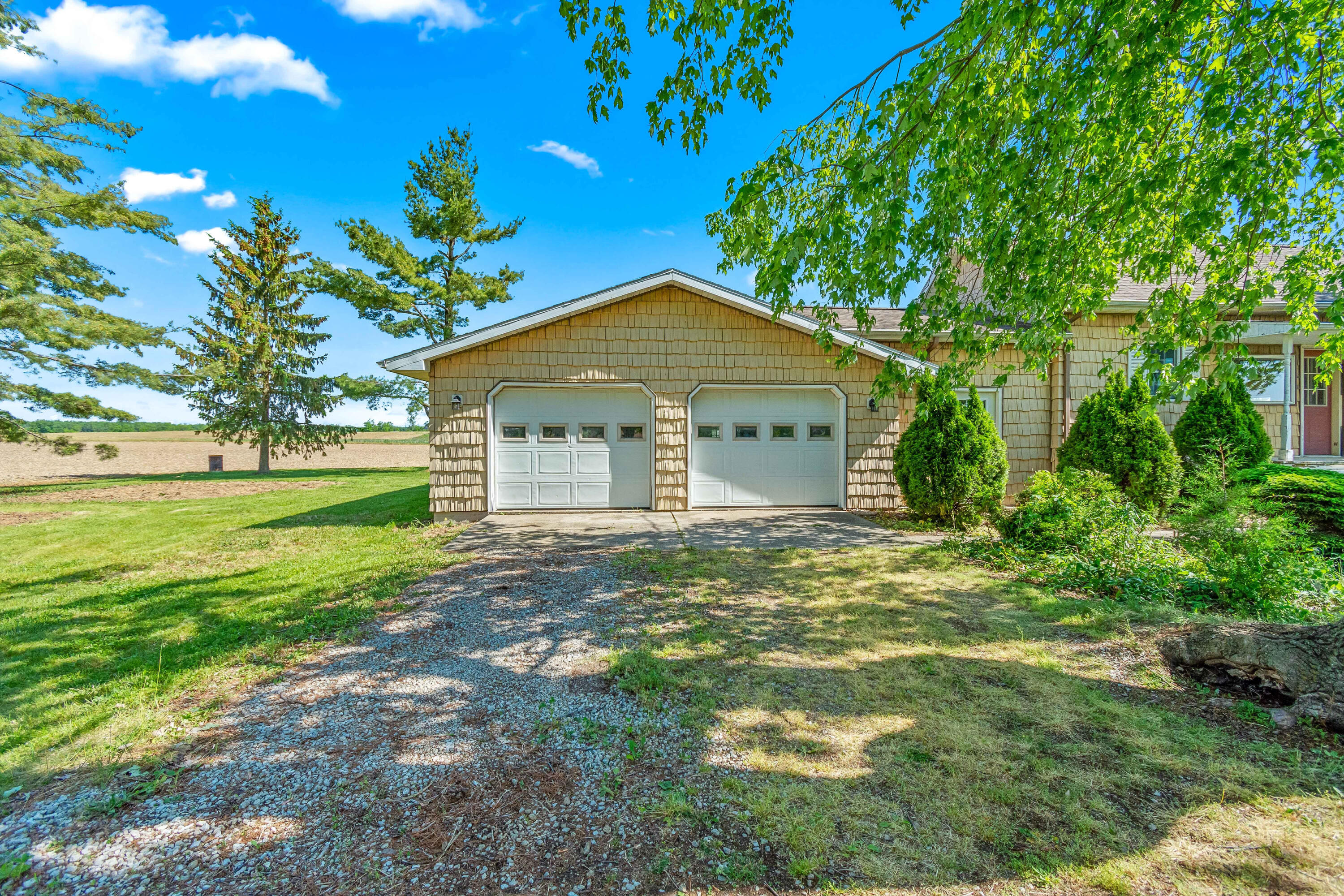 14300 Lickley Road Waldron, MI 49288 - Photo 4 of 42 20