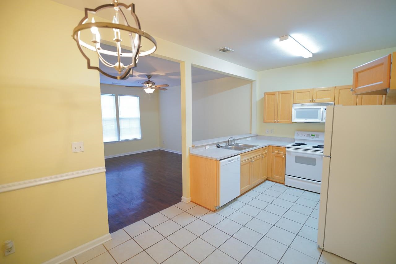 3400 Old Bainbridge Road, Unit 605 Tallahassee, FL 32303 - Photo 6 of 21