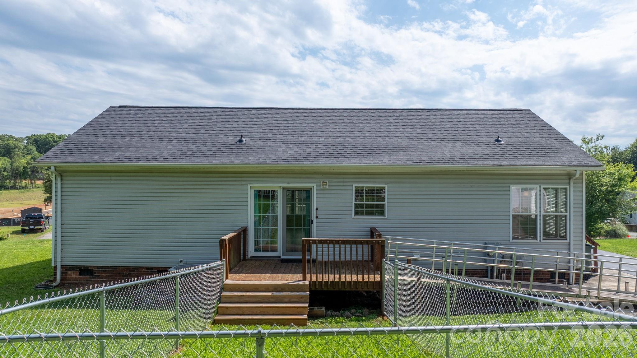 952 Eastern Ridge Drive Newton, NC 28658 - Photo 36 of 48