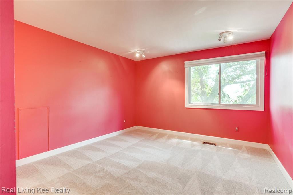 6368 Peach Tree Court Rochester Hills, MI 48306 - Photo 43 of 54
