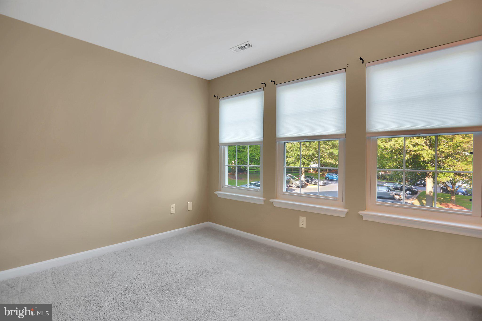 2404 Ellsworth Way, Unit 2A Frederick, MD 21702 - Photo 3 of 29