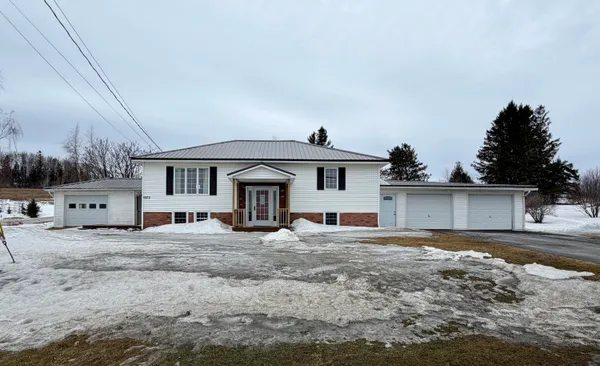 $249,900 | 272 Main Street, St. Agatha, ME 04772