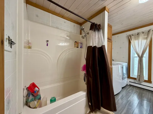 $239,900 | 272 Main Street, St. Agatha, ME 04772
