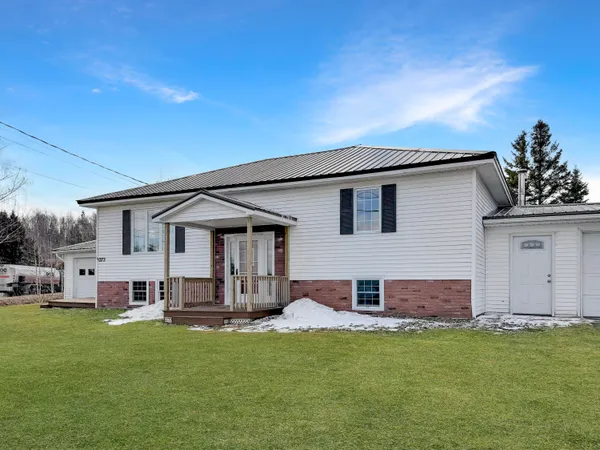 $239,900 | 272 Main Street, St. Agatha, ME 04772