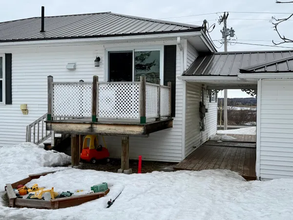 $239,900 | 272 Main Street, St. Agatha, ME 04772