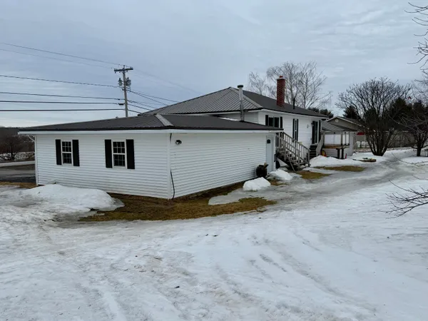 $239,900 | 272 Main Street, St. Agatha, ME 04772