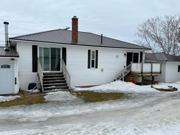 $239,900 | 272 Main Street, St. Agatha, ME 04772