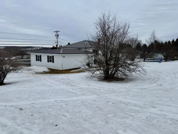 $239,900 | 272 Main Street, St. Agatha, ME 04772