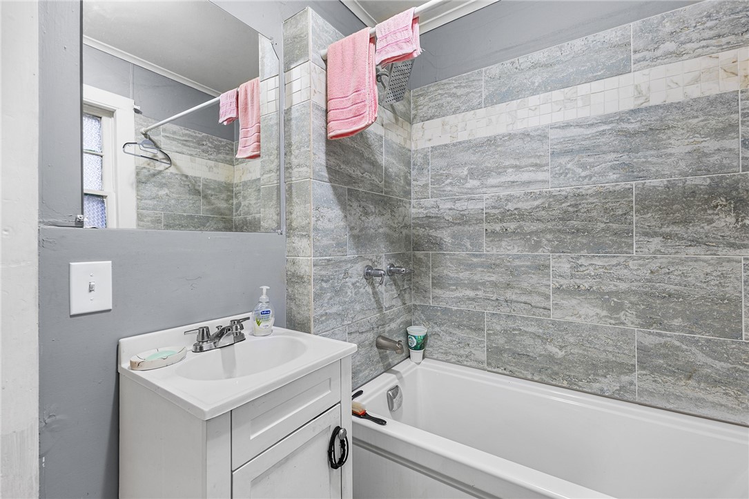 275 Clifford Avenue Rochester, NY 14621 - Photo 10 of 12