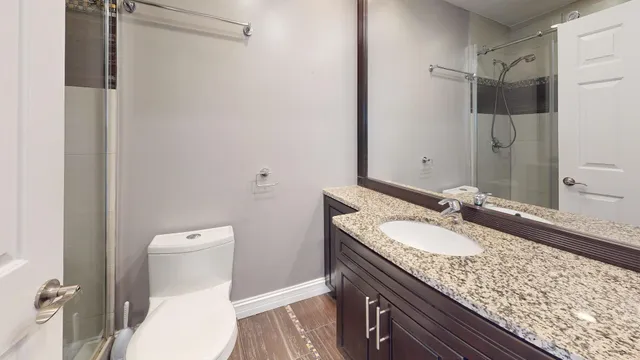 $639,900 | 1327 Larchmont Drive, Buffalo Grove, IL 60089