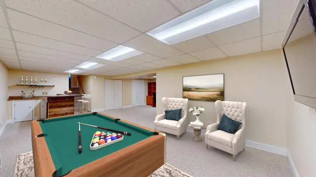 $639,900 | 1327 Larchmont Drive, Buffalo Grove, IL 60089